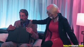 Squirter Sodomite Luna Star Snatches Briefcase