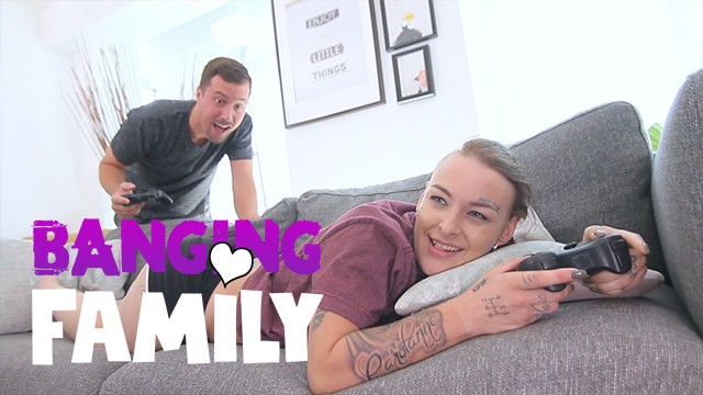 Banging Family - Fucking my Inked Step-Sis Gamer