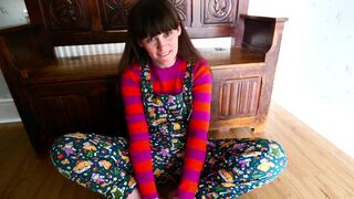 Sydney Harwin – FREAKY FAMILY TRADITIONS