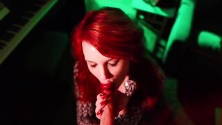 OliveWood - Mommy and the Shiny Hat