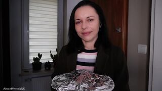 AimeeWavesXXX - Fucking stepMommy Doesn't Count as Cheating