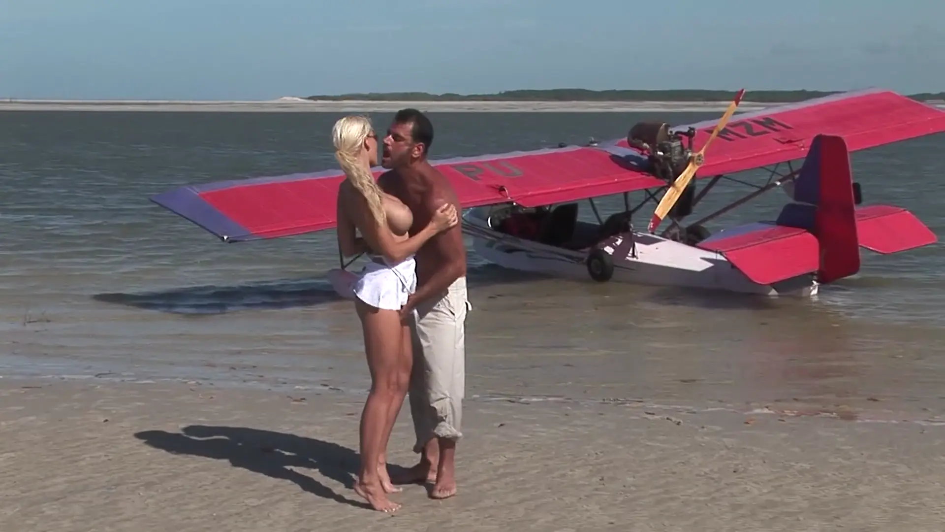 Caylian Curtis Fucks a Pilot on a Secluded Island Beach- Pervmilfsnteens