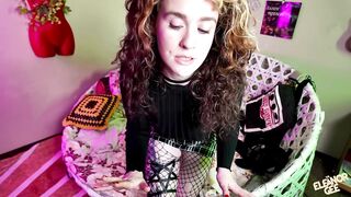 TheEleanorGee – Out of Control step-Sister